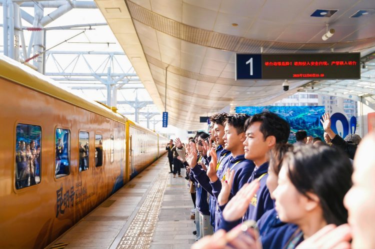 1764849707-e5e11e56a766ab8